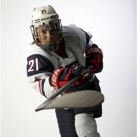 Hockey Media Day Poses, Hockey Photoshoot Ideas, Hockey Hairstyles, Hockey Photoshoot, Hockey Portraits, Hockey Images, Hockey Senior Pictures, Hockey Photography, Sports Poses