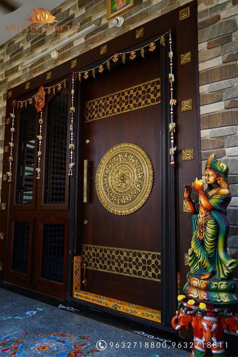 How to choose the best Front Main doors designs for Your Home Decor. In this video I will share with you Modern Wooden Door Designs for Home Interiors and Exterior Walls | Wooden Front Door Designs 2022 2021 Door Designs For Home, Indian Main Door Designs, Toilet Commode, Main Door Design Photos, Pooja Door Design, Main Doors, House Main Door, House Front Door Design, House Main Door Design