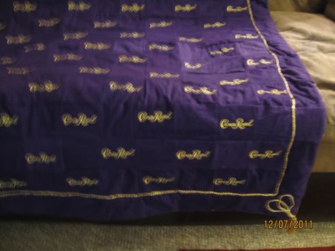 quilt made out of crown royal bags | Posted by lindsey kokkeler at 9:53 PM Crown Royal Bag Quilt, Crown Royal Quilts, Crown Royal Diy, Crown Bag, Crown Royal Crafts, Crown Royal Quilt, Crown Royal Bags, Make A Crown, Liquor Bottle Crafts