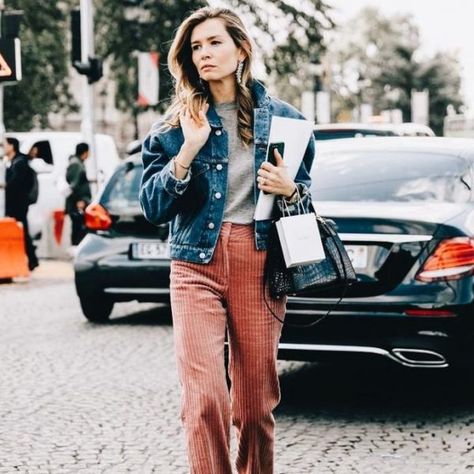 Flare Corduroy Pants Outfit Winter, Anthropologie Corduroy Pants, Casual Corduroy Pants Outfit, Wide Leg Curdoroy Pants Outfit, Rust Colored Corduroy Pants Outfit, Business Casual Corduroy Pants, Corduroy Pants Outfit Work, Straight Leg Corduroy Pants Outfit, Styling Courderoy Pants