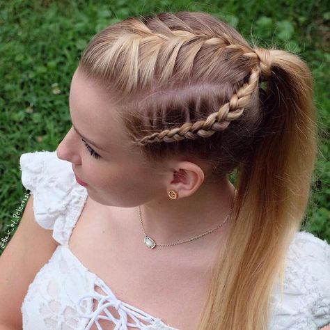 Ponytail+With+Three+Braids Three Braids, Side Braid Ponytail, Basic Hairstyles, Trendy We Fryzurach, Tan Skin Blonde Hair, French Braid Ponytail, Dutch Braids, Hair Romance, Cute Ponytails