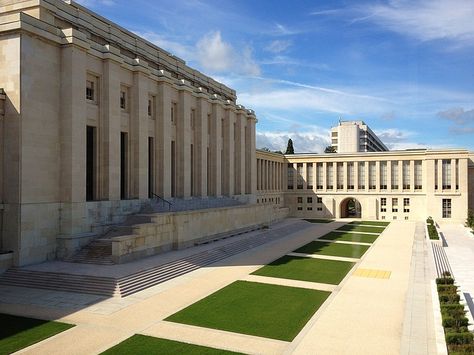 Palais des Nations, Geneva Geneva New York, Geneva Switzerland, Futuristic Architecture, Geneva, Art And Architecture, Switzerland, Amsterdam, Palace, Art Deco