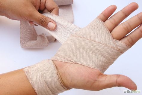 Sprained Wrist, Medical Tips, First Aid Tips, Wrist Injury, Wrist Exercises, Wrist Pain, How To Wrap, Zombie Survival, The Homestead