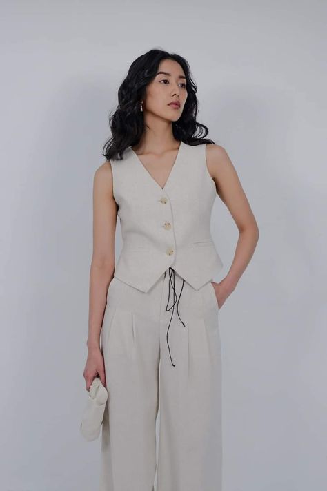 Gentle Woman Outfit, Vest And Pants Women, Waistcoat Women, Linen Waistcoat, Waistcoat Outfit, Vest Outfits For Women, Womens Waistcoat, Medium Skirt, Waistcoat Woman