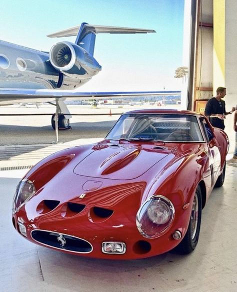 Cavo Tagoo Mykonos, Ferrari Vintage, Ferrari 250 Gto, F12 Berlinetta, Vintage Sports Cars, Ferrari 250, Exotic Sports Cars, Cool Sports Cars, Classic Sports Cars