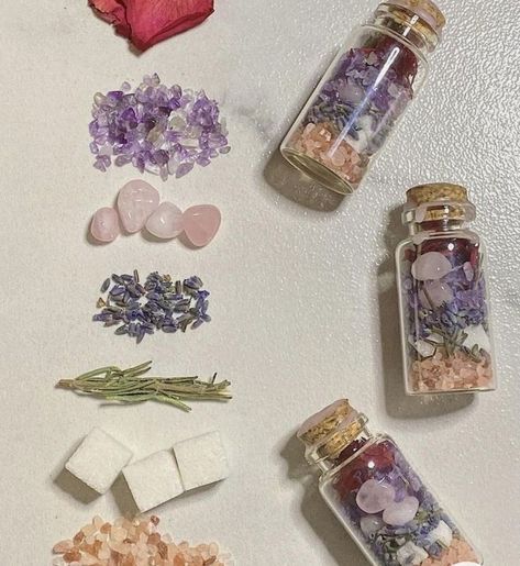 Spells Jars, Spell For Protection, Witchcraft Rituals, Love Or Money, Beginner Witches, Witches Jar, Pagan Decor, Jar Spells, Types Of Magic