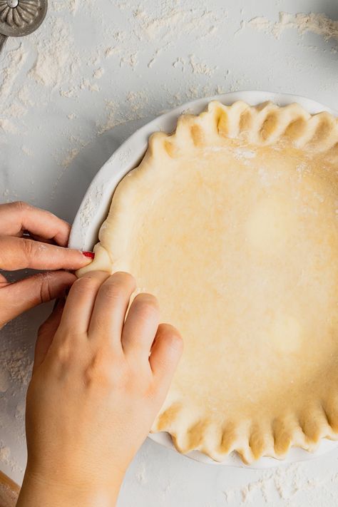 Pie Dough Recipe Butter, Lard Pie Crust, Flaky Pie Crust Recipe, Custard Pie Recipe, Pie Dough Recipe, Homemade Pie Crust, Homemade Pie Crust Recipe, Gluten Free Pie Crust, Buttery Pie Crust