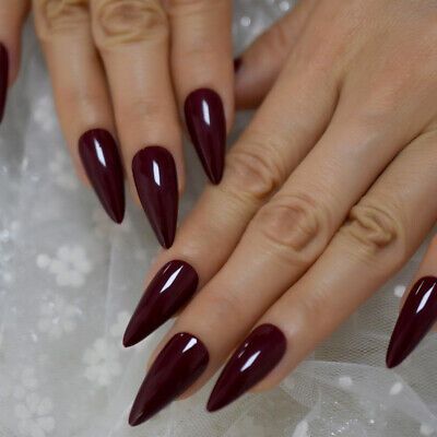 Fall Deep Red Nails, Deep Burgundy Nails Acrylic, Burgundy Nails Stiletto, Sleep Token Makeup, Cute Winter Nails Acrylic, Vampy Red Nails, Maroon Acrylics, Vampire Red Nails, Burgundy Stiletto Nails