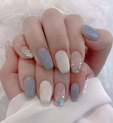 Coffin Summer Nails: Inspo for Cute Long & Short Designs 2024 Gel Nail Minimal, Summer Simple Nail Designs, Subtle Nail Art Short Nails, Simple Classy Nail Art, Simple Short Coffin Nail Ideas, New Nail Designs 2024 Summer, Simple Elegant Nail Designs Classy, Nail Gel Simple, Short Minimal Nails