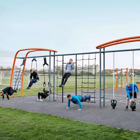 Outdoor Gym Equipment, Backyard Gym, Athletic Center, Adult Playground, Places In Chicago, Suspension Trainers, Commercial Playground Equipment, Sport School, Outdoor Fitness Equipment