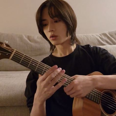 Beomgyu Weverse, Difficult Children, Txt Beomgyu, Man Humor, My Only Love, Favorite Person, Love Of My Life, Pretty People, Guitar