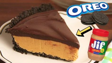 Easy No-Bake Oreo Buckeye Pie Recipe | DIY Joy Projects and Crafts Ideas Buckeye Pie Recipe, Buckeye Pie, Diy Joy, Cookie Cake Pie, Chocolate And Peanut Butter, Crushed Oreos, Peanut Butter Pie, Peanut Butter Lovers, Butter Pie