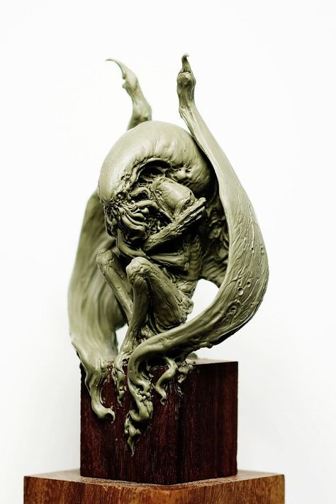 ArtStation - Cthulhu, Akinori Takaki Cthulhu Statue, Lovecraft Monsters, Cthulhu Fhtagn, Cthulhu Art, Labyrinth Art, Classic Films Posters, Lovecraftian Horror, Cthulhu Mythos, Cosmic Horror