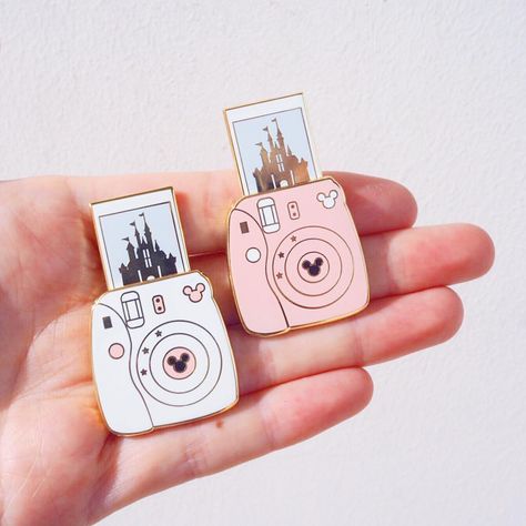 GRAPE SODA CLUB (@grapesodaco) Pink Castle Camera & White Castle Camera Pins Buku Diy, Instax Mini 9, Penanda Buku, Instax Camera, Backpack Pins, Hipster Outfits, Cool Pins, Disney Pins, Cute Pins