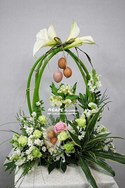 Ikebana fresh flowers arrangement Gods Faithfulness, Easter Floral Decorations, Whale Coloring, Floral Designs Arrangements, Easter Floral Arrangement, Easter Flower Arrangements, Easter Arrangement, Jonah And The Whale, Easter Flower