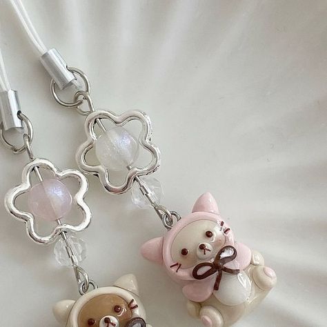 kailee & jay ⊹ ࣪ ౨ৎ on Instagram: "now available on our website !! link in bio hehe 🫶🏻 what’s in this drop? ౨ৎ kuma kitties !! 🐈🌸 ౨ৎ updated strawberry kuma 🍓🧸 ౨ৎ miffy angels !! 🪽🐰 ౨ৎ bunny blossom earrings 🌸🐇 ౨ৎ cute lil pink heart earrings  and of course,  ౨ৎ a restock of the winter miffy & boris’ ❄️🐰🧸 ~ thank you so much for your support !! love you all :-)💕 ~ tags🍒 #clay #polymerclay #clayart #polymerclayart #polymerclayartist #charms #claycharms #keychains #keychain #beadedjewelry #jewelry #claycreations #polymerclaycreations #handmade #homemade #aesthetic #explore #clayearrings #earrings #miffy #rilakkuma #korilakkuma" Flower Earrings Clay, Miffy Charm, Homemade Aesthetic, Rilakkuma Korilakkuma, Clay Inspo, Pink Heart Earrings, Handmade Clay Jewelry, Cute Clay, Polymer Clay Charms