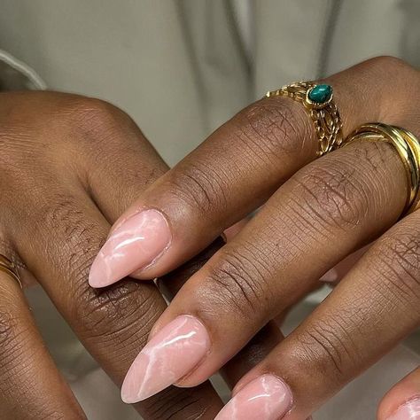 By Sabrina ✨ on Instagram: "Marble nails for the win 💗  #marblenails #rosequartznails #nails #russianmanicure #drymanicure #nailart" Pink Rose Quartz Nails, Nude Marble Nails, Marble French Tip Nails, Marble Nails Pink, White Marble Nails, Pink Marble Nails, Rose Quartz Nails, Almond Nails Pink, Quartz Nails