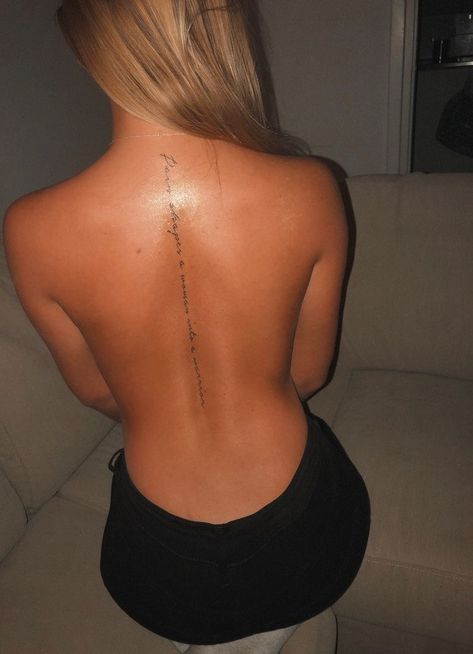 Back Tattoo Women Spine, Girl Back Tattoos, Writing Tattoos, Spine Tattoos For Women, Pretty Tattoos For Women, Cute Tattoos For Women, Classy Tattoos, Back Tattoo Women, Discreet Tattoos