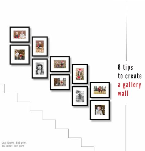 Stairway Picture Wall, Staircase Photo Wall, Stairway Pictures, Photo Wall Layout, Foto Scale, Gallery Wall Stairs, Decorating Stairway Walls, Stairway Gallery, Stairway Gallery Wall