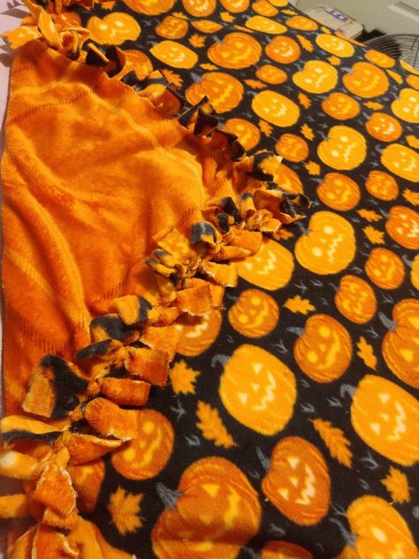 perfect homemade tie blanket for Halloween and fall time. Blanket is 5'x4' Fall Tie Blanket, Diy Halloween Blanket, Tie Blankets Fleece Fall, Halloween Blanket Diy, Halloween No Sew Blanket, Tie Blanket Ideas, Halloween Tie Blankets, Tie Blankets Fleece Halloween, Homemade Halloween Blankets