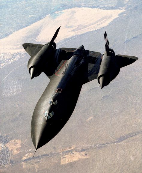 SR-71 Blackbird Lockheed Sr-71 Blackbird, Lockheed Sr 71, Spy Plane, Aviation Humor, Stealth Aircraft, Sr 71 Blackbird, Reconnaissance Aircraft, Sr 71, Air Fighter