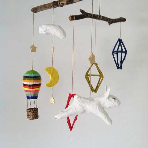 Papel Mache, 자수 디자인, Fun Diy Crafts, Art Plastique, Paper Mache, Hot Air Balloon, Elementary School, Air Balloon, Cool Artwork