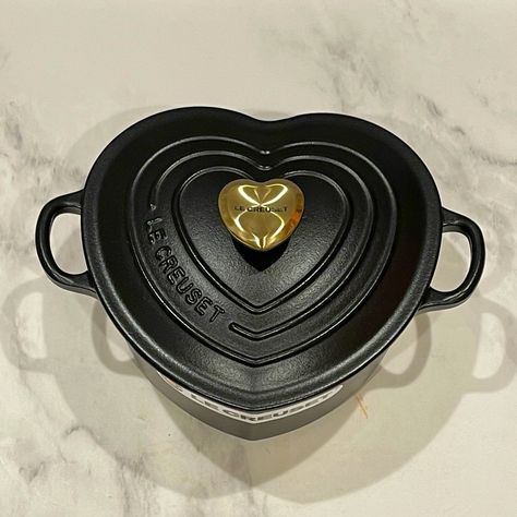 Brand New Le Creuset Heart Shaped Dutch Oven In Original Box With Upgraded Light Gold Heart Knob Color: Matt Black Size: 2qt / 20cm Please See Pictures For Details ***All Sales Are Final, No Return Or Exchange*** Heart Le Creuset, Cute Kitchenware Aesthetic, Heart Shaped Kitchen Utensils, Victorian Household Items, Elegant Goth Home Decor, Goth Kitchen Accessories, Heart Kitchen Decor, Whimsy Goth Home Decor, Heart Shaped Kitchenware