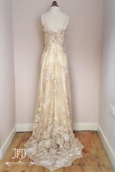 Joanne Fleming Design: 'Lotis', a flower strewn lace wedding gown fit for a woodland nymph..... Couture, Joanne Fleming Wedding Dress, Woodland Nymph, Joanne Fleming, Romantic Wedding Dress Lace, Lace Wedding Gown, Couture Wedding Gowns, Red Carpet Gowns, Victorian Wedding