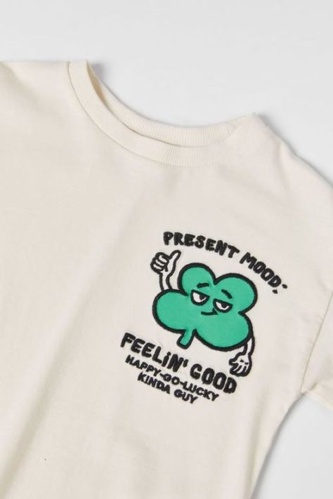 Present Mood Feelin' Good graphic sweatshirt FR05 Graphic Shirt Design, Merch Design, Outfit Quotes, Product Shots, Shirt Design Inspiration, Shirt Print Design, Embroidered Tshirt, Merchandise Design, 로고 디자인