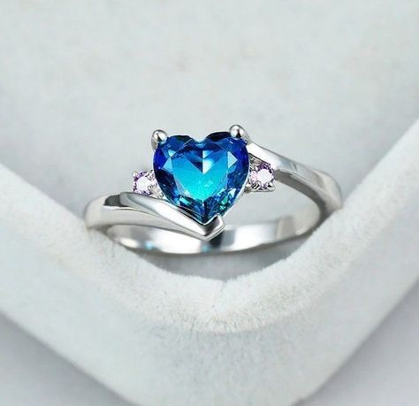 Aquamarine Birthstone Ring, Blue Heart Ring, Rings For Women Wedding, Rainbow Stone, Heart Engagement, Aquamarine Birthstone, Green Rainbow, Engagement Rings For Women, Heart Engagement Rings