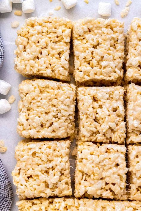 Learn how to make the best rice Krispie treats that have soft and crispy bites. There are a few essential tips and tricks to be aware of. Golden Graham Treats, Homemade Puppy Chow, Best Rice Krispie Treats Recipe, Best Rice Krispie Treats, Homemade Fruit Popsicles, Yummy Bars, Rice Krispie Treats Recipe, Homemade Rice Krispies Treats, Best Rice