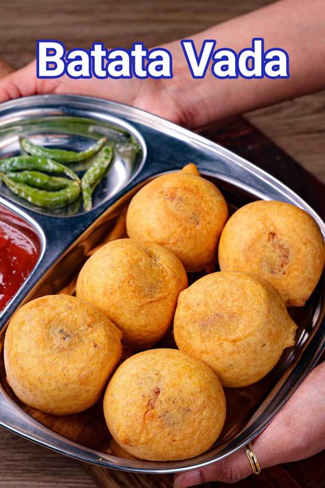 Batata Vada Recipe | Maharashtrian Aloo Vada - Street Style Aloo Vada Recipe, Batata Vada Recipe, Batata Vada, Hebbars Kitchen, Gujarati Snacks, Potato Cakes Recipe, Vada Recipe, Recipe Potato, Garlic Chutney