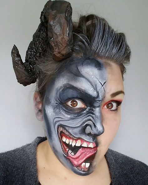 Krampus Makeup Inspiration, Krampus Photoshoot, Krampus Makeup, Sfx Ideas, Crazy Face, 2023 Makeup, Christmas Horror, Christmas Makeup Look, Zombie Makeup