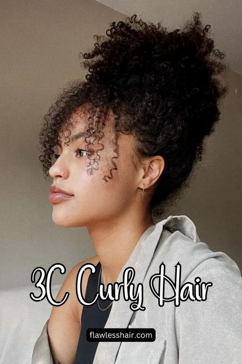 Pineapple Hairstyle With Choppy Bangs Curly Hair Frizz, Pineapple Hair, 3c Curly Hair, Curly Hair Trends, Choppy Bangs, Curly Updo, Frizz Free Hair, Trends For 2024, Hair With Bangs