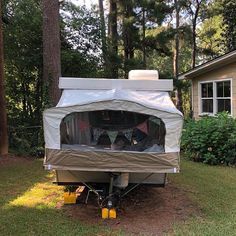 Tent Trailers, Camping Hack, Trailer Makeover, Popup Camper Remodel, Pop Up Tent Trailer, Camping Tricks, Camper Reno, Pop Up Trailer, Camper Hacks