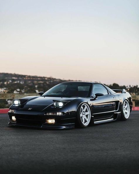 Nsx Na1, Soichiro Honda, Acura Cars, Japanese Sports Cars, Jdm Wallpaper, Red Watch, Drifting Cars, Acura Nsx, Mitsubishi Lancer Evolution