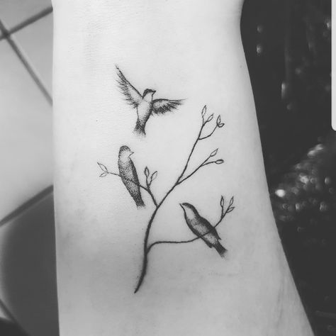 Siblings Flower Tattoo, Sibling Tribute Tattoo, Sibling Bird Tattoos, Sibling Dedication Tattoo, Siblings Tattoos For 3, Tattoos That Represent Siblings, Sibling Memorial Tattoos Brother, Brother Memorial Tattoo For Sister, Memorial Tattoos For Sister