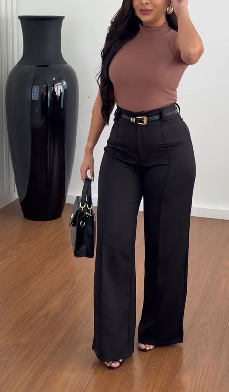 Casual Fall Work Outfits Black Women, Server Outfits Restaurant Black, Business Casual School Outfits, Cute Buissnes Casual Outfit, Formal Work Party Outfit, Work Outfits For Women In Their 40s, All Black Interview Outfit, Courthouse Outfit Women, Bank Work Outfits Women