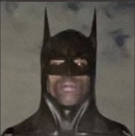 R O Y A L T Y — What do you guys think about Travis Scott's Batman... Discord Avatar Funny, Funny Ig Profile Pic, Avatars For Profiles, Pfps For Instagram, Kanye Memes, Pfp Meme, Instagram Avatar, Ig Profile Pic, Funny Batman