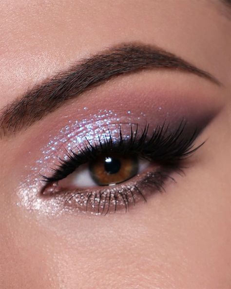 Ksenia ❤ Makeup & Tutorials on Instagram: “Eye Makeup Tutorial with New Huda Beauty Rose Quartz Palette 💖 Please tag @hudabeauty @hudabeautyshop 💕💕💕 @hudabeauty @hudabeautyshop…” Sparkly Cat Eye Makeup, Sparkly Hooded Eye Makeup, Rose Quartz Eyeshadow Looks, Rose Quartz Makeup Look, Eye Makeup New Years Eve, Sparkly Bridal Makeup, New Years Eve Makeup Ideas Glitter, Huda Rose Quartz Looks, New Years Make Up