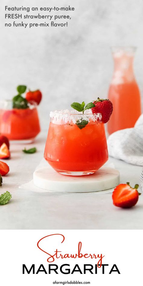 Strawberry Margarita Recipe Pitcher, Strawberry Margarita Recipe On The Rocks, Fresh Strawberry Margarita Recipe, Pitcher Margarita Recipe, Strawberry Drink Recipes, Strawberry Basil Margarita, Strawberry Margarita Recipe, Strawberry Cocktails, Flavored Margaritas