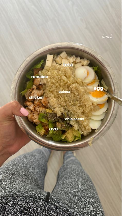 Healthy bowl salad chia seeds chicken feta cheese healthy girl aesthetic healthy lunch wholesome post workout meal Workout Lunch Ideas, Gym Lunch Ideas, Aesthetic Recipes Healthy, Cool Salads, Workout Salad, Wellness Meals, Post Workout Lunch, Salad Bowl Ideas, Gym Meals