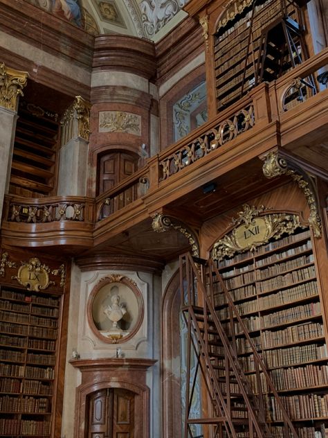 vienna nationalbibliothek Dreamscape Library, Big Library Aesthetic Castle, Big Library Aesthetic, Fantasy Library, Big Library, Grand Library, Beautiful Libraries, Vienna Waits For You, Academic Aesthetic