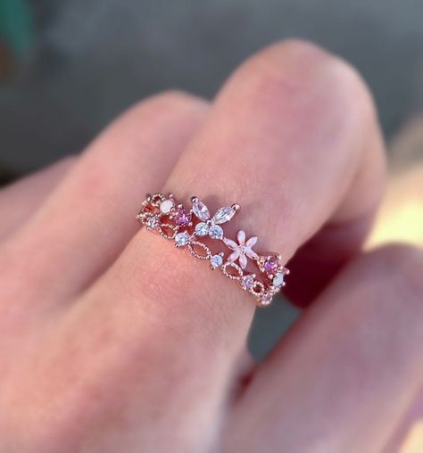 Pink sapphire ring