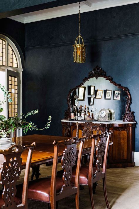 Maximalism House, Velaris Townhouse, Bold Dining Room, Modern Gothic Interior, Antique Furniture In Modern Home, Gothic Dining Room, Library Vibes, House Fever, Antique Furniture Living Room