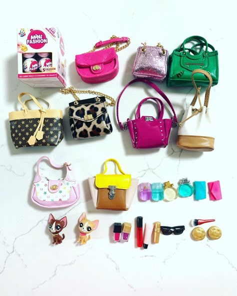 Zuru Mini Fashion, Mini Fashion Brands Toys, Mini Brands Fashion, Mini Choses, Barbie Display, Barbie Miniatures, Barbie Doll Set, Mini Brands, Baby Doll Toys