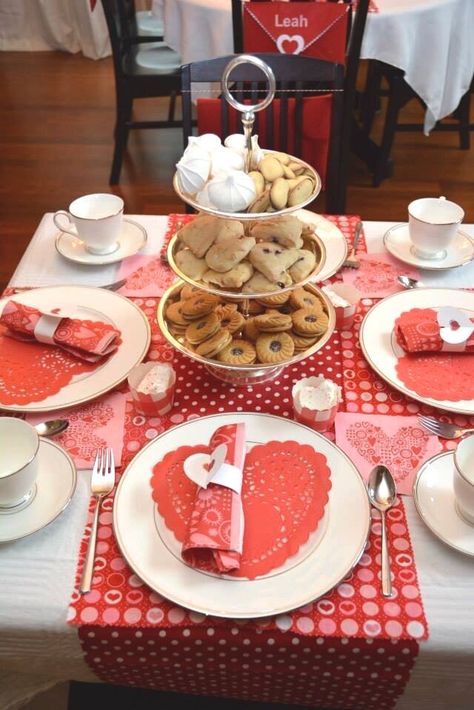 Valentine’s Tea Party, Tea Party Valentines Day, Valentines Day Tea Party For Kids, Valentine’s Day Tea Party, Tea Party Ideas Table Settings, Valentine Tea Party Ideas, Valentines Table Scape, Valentines Day Class Party, Red Tea Party