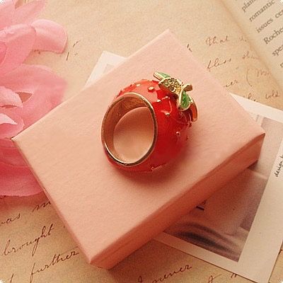 Strawberry Ring, Medical Fashion, Strawberry Fields Forever, Strawberry Decorations, Strawberry Fields, Dope Jewelry, Fashion Today, Jewelry Inspo, Strawberry Shortcake