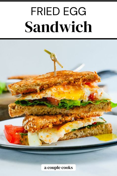 Healthy Egg Sandwich Breakfast, Egg Recipes Breakfast, Lunch Ideas Vegetarian, Fried Egg Sandwich Recipe, Egg Sandwich Recipe, Fried Egg Sandwich, Egg Lunch, Egg Sandwich Breakfast, Winter Salad Recipes