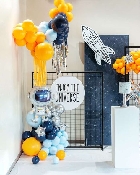 Astronaut Birthday Party | CatchMyParty.com Astronaut Birthday Party Ideas, Astronaut Birthday Party, Space Party Decorations, 2nd Birthday Party For Boys, Astronaut Party, Idee Babyshower, Astronaut Birthday, Space Theme Party, Boy Birthday Party Themes